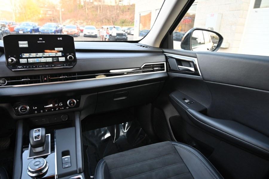 used 2024 Mitsubishi Outlander car, priced at $21,995