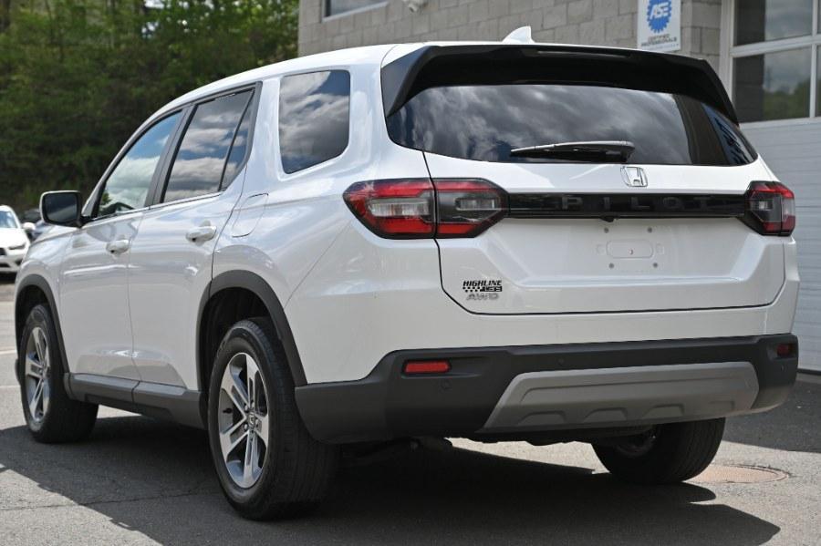 used 2025 Honda Pilot car, priced at $35,495