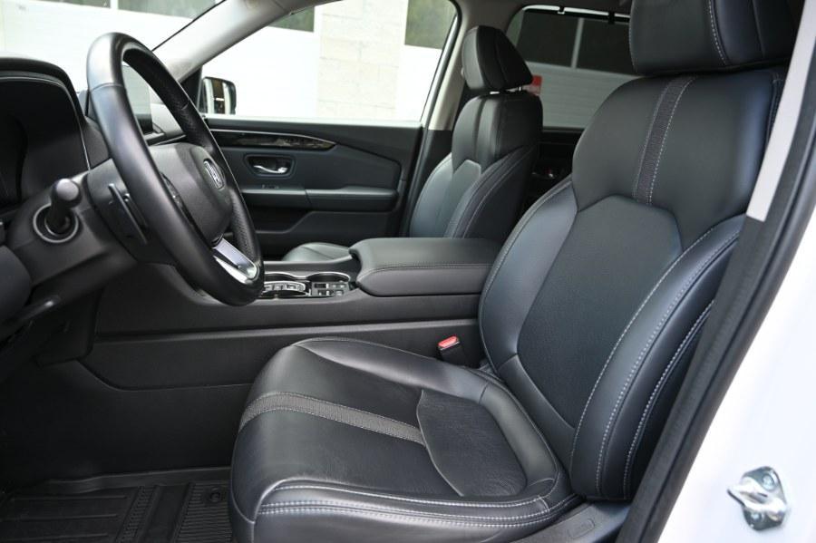 used 2025 Honda Pilot car, priced at $35,495