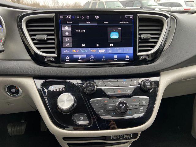 used 2024 Chrysler Pacifica car, priced at $30,900