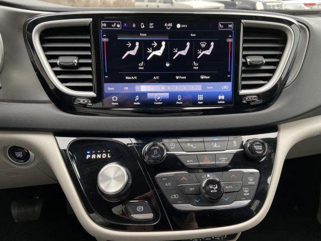 used 2024 Chrysler Pacifica car, priced at $30,900