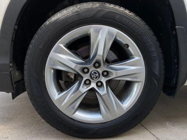 used 2016 Toyota Highlander car, priced at $20,900