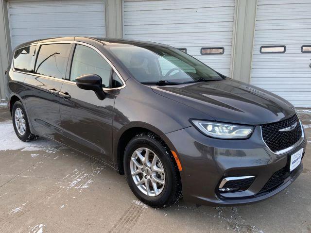 used 2023 Chrysler Pacifica car, priced at $24,800