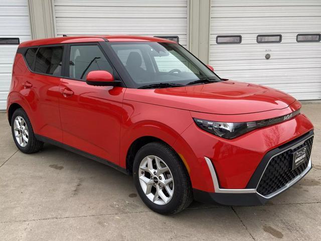 used 2023 Kia Soul car, priced at $16,400