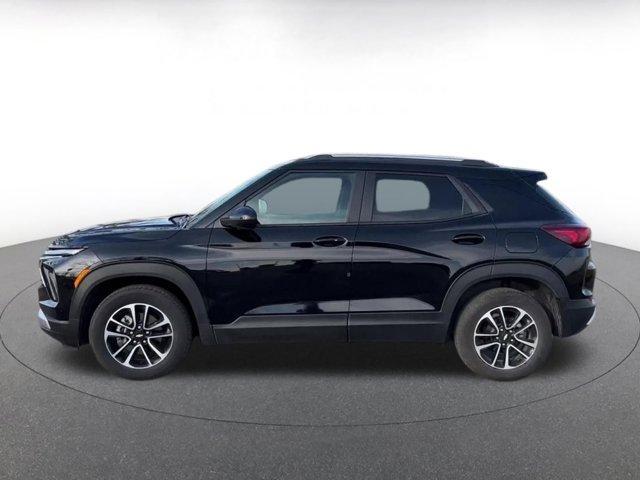 used 2025 Chevrolet TrailBlazer car, priced at $21,100
