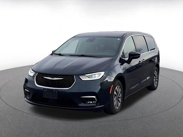 used 2023 Chrysler Pacifica Hybrid car, priced at $24,173