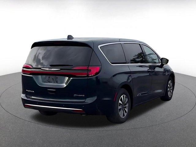 used 2023 Chrysler Pacifica Hybrid car, priced at $24,173