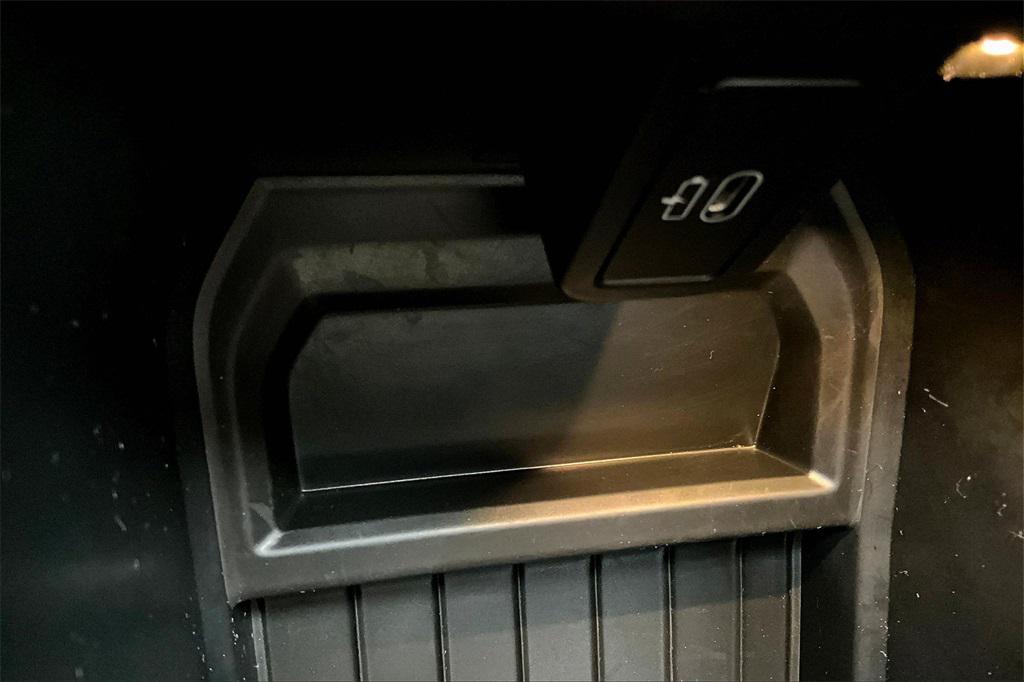 used 2023 BMW X3 car, priced at $35,988