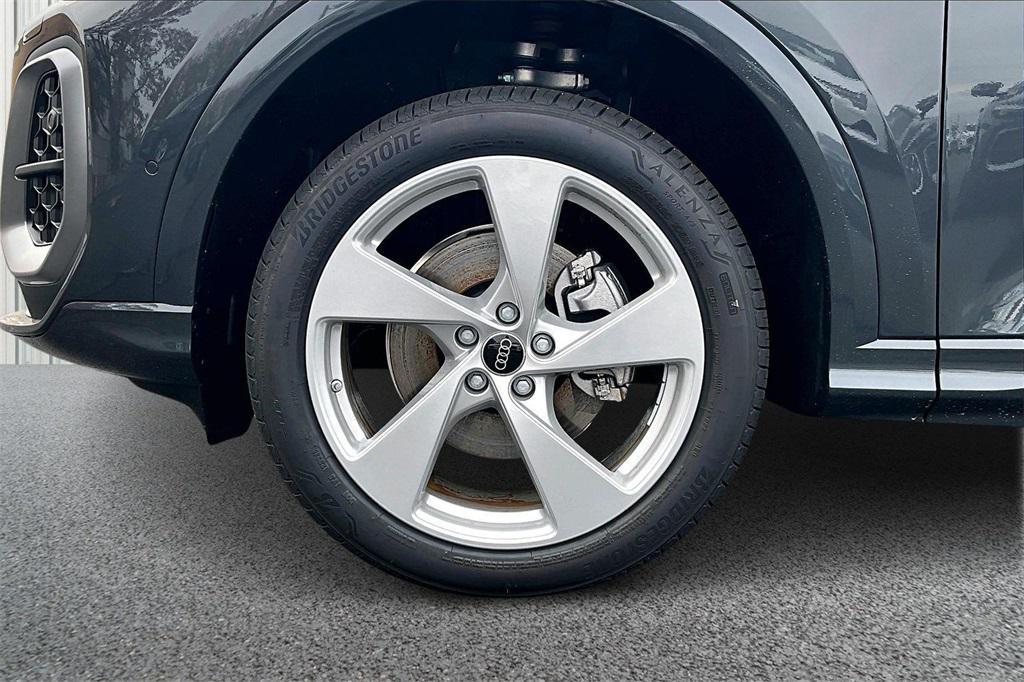 new 2025 Audi Q5 car, priced at $62,730