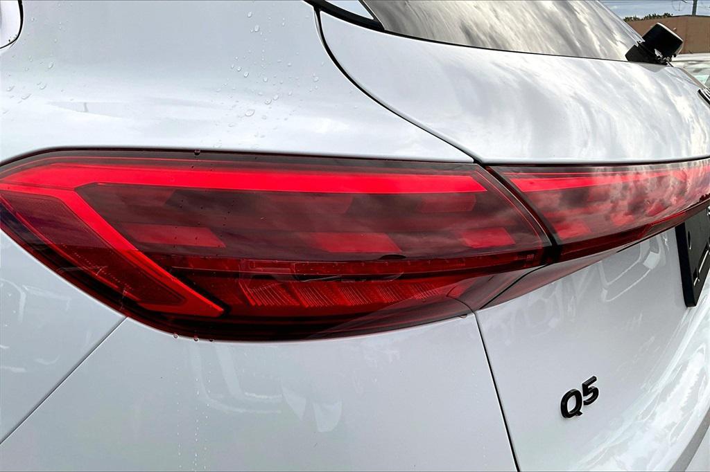 new 2025 Audi Q5 car, priced at $62,080
