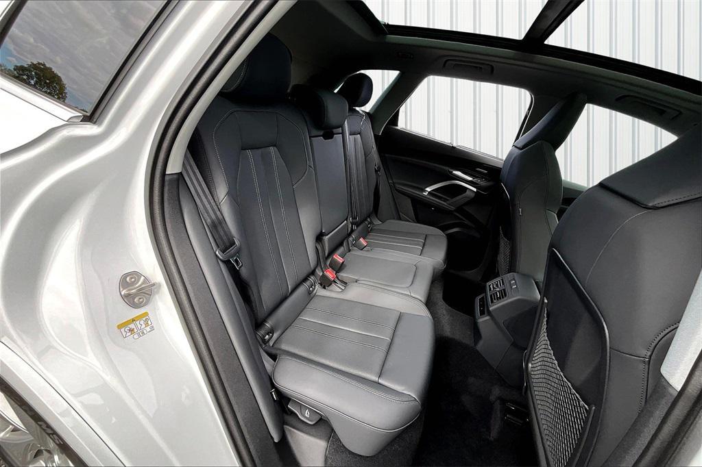 new 2025 Audi Q5 car, priced at $62,080