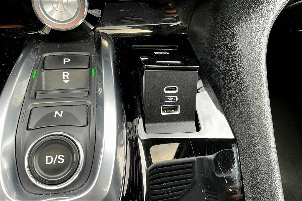 used 2022 Acura MDX car, priced at $32,488