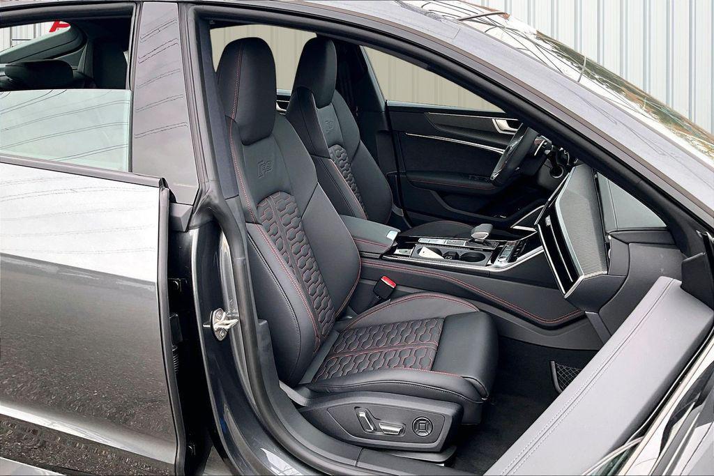 new 2026 Audi RS 7 car, priced at $149,295