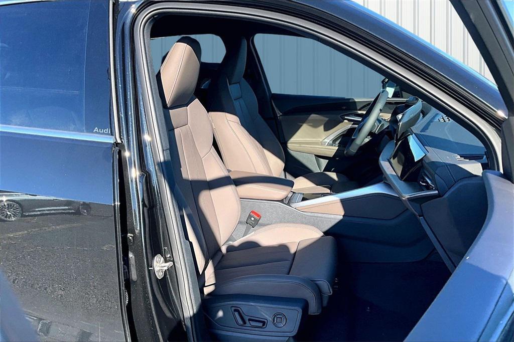new 2025 Audi Q5 car, priced at $60,630