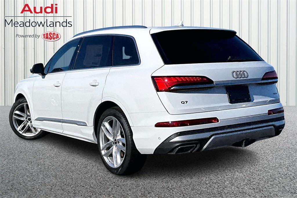 new 2025 Audi Q7 car, priced at $76,480