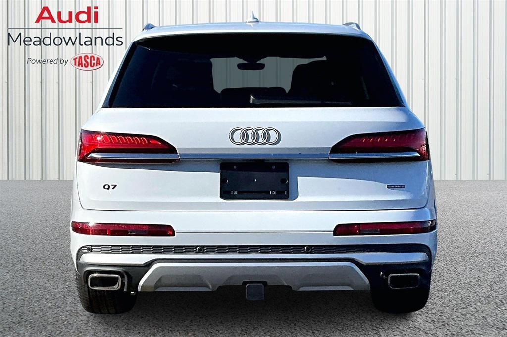 new 2025 Audi Q7 car, priced at $76,480