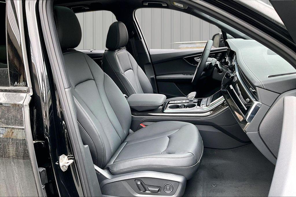 new 2026 Audi Q7 car, priced at $72,295