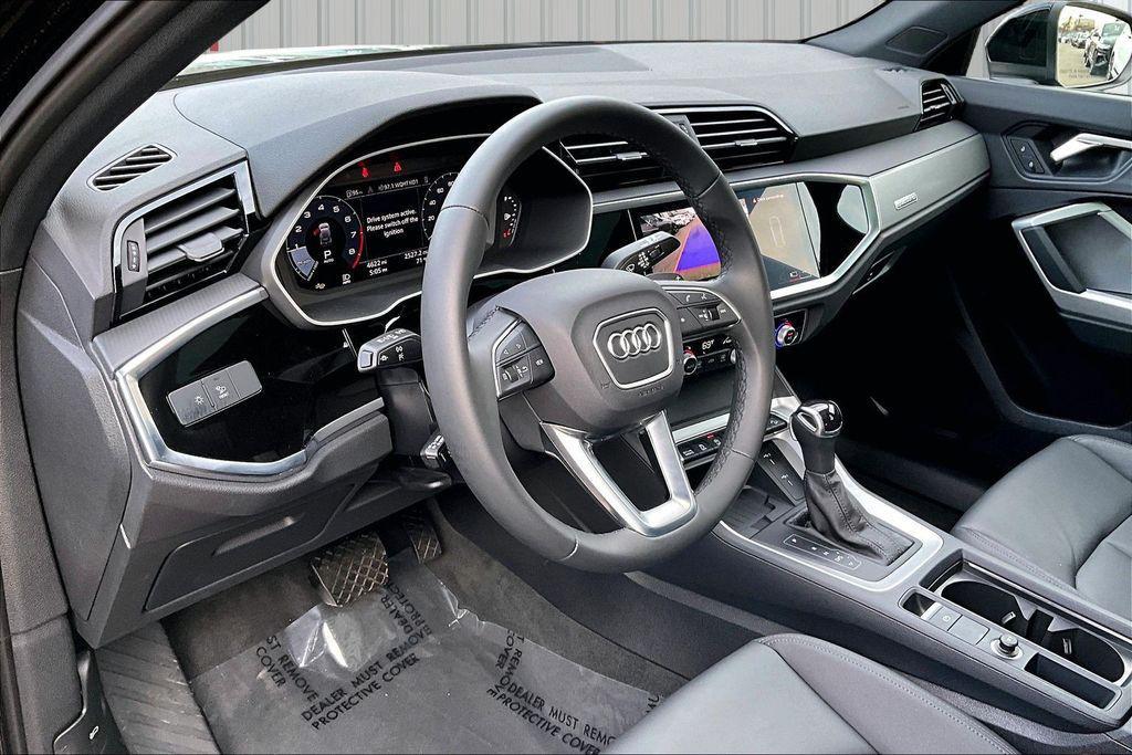used 2025 Audi Q3 car