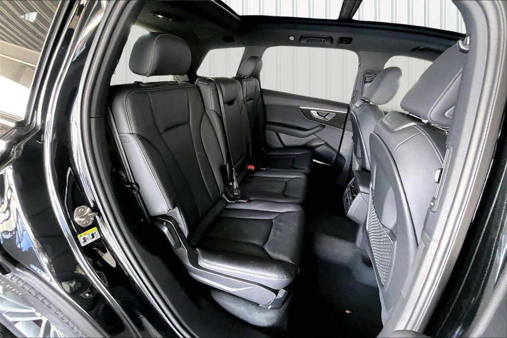 new 2026 Audi Q7 car, priced at $68,160