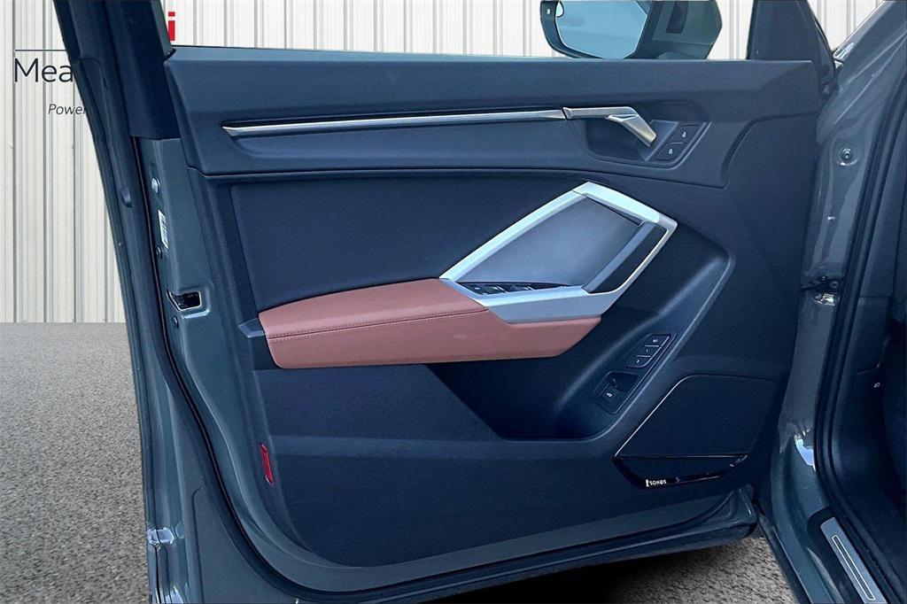 used 2025 Audi Q3 car