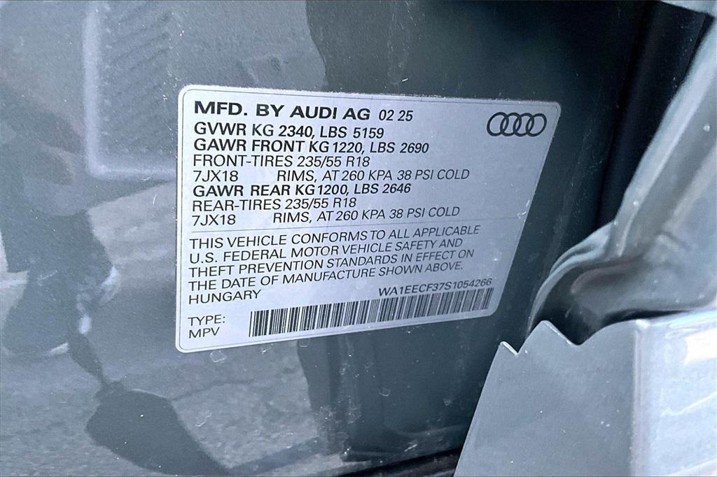 used 2025 Audi Q3 car