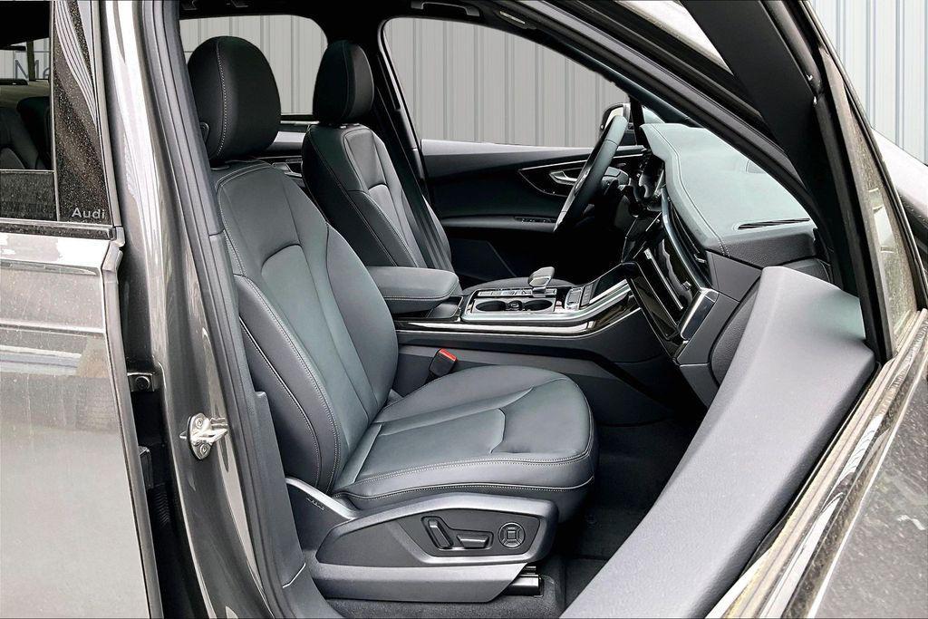 new 2026 Audi Q7 car, priced at $69,240