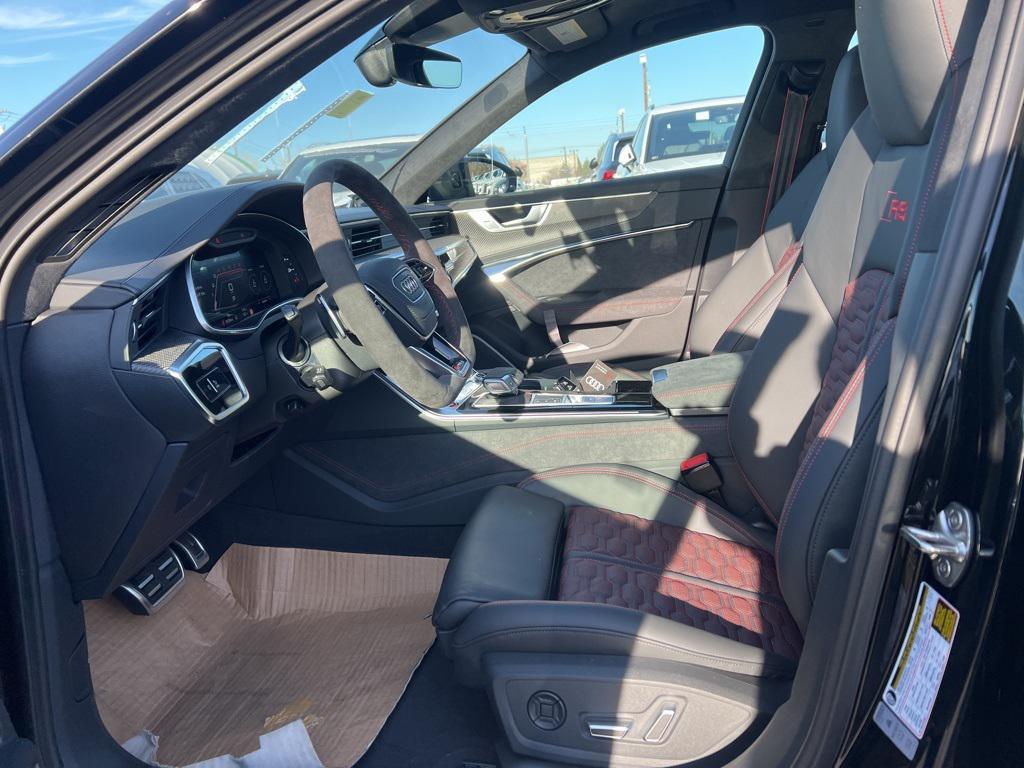 new 2025 Audi RS 6 Avant car, priced at $155,890