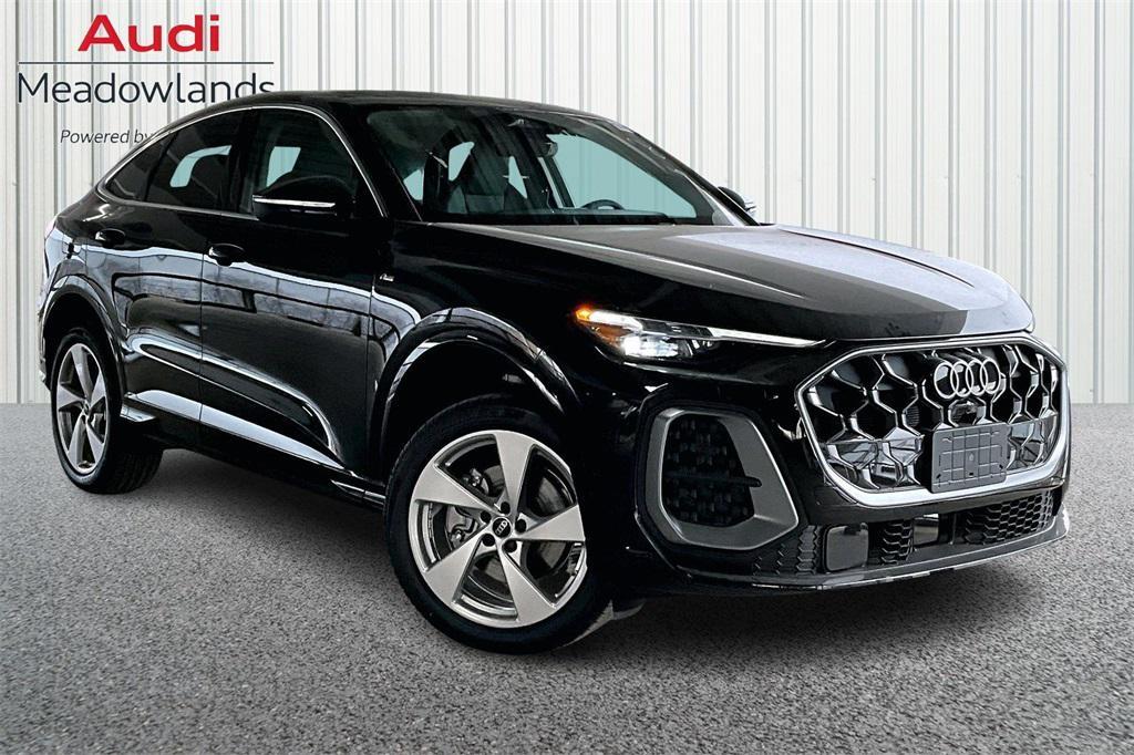 new 2025 Audi Q5 car, priced at $62,080