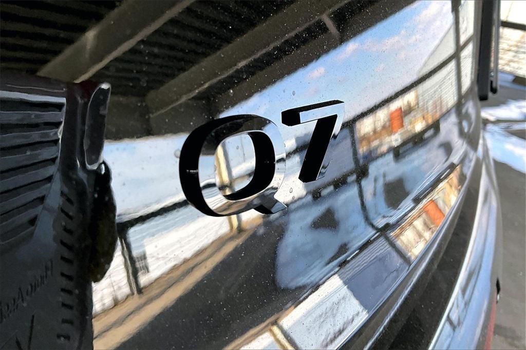 new 2026 Audi Q7 car, priced at $68,445