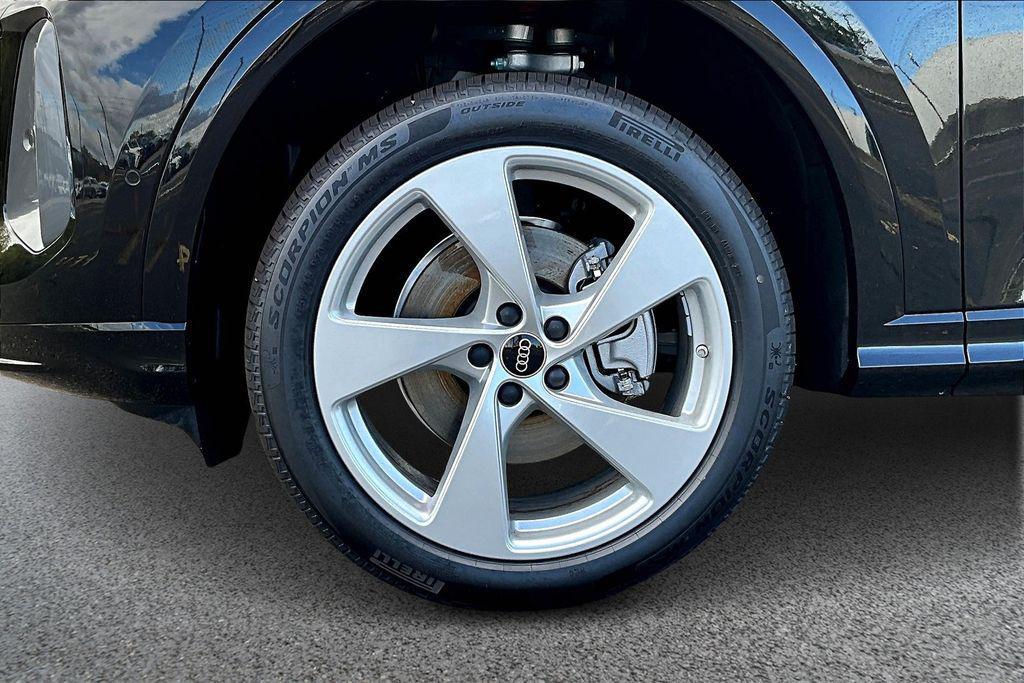 new 2025 Audi Q5 car, priced at $60,630