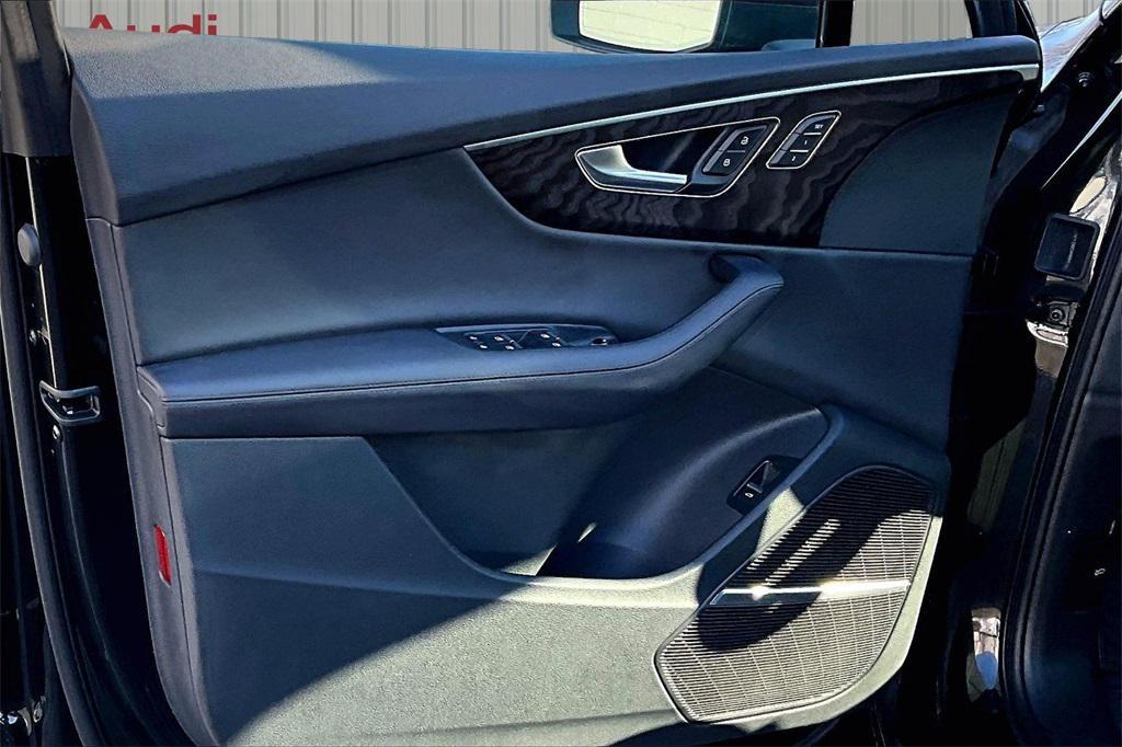 used 2023 Audi Q7 car, priced at $52,888