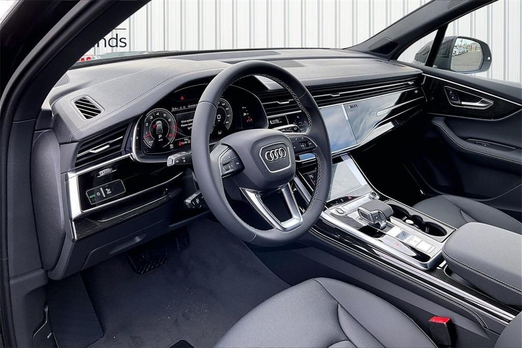 new 2026 Audi Q7 car, priced at $78,445