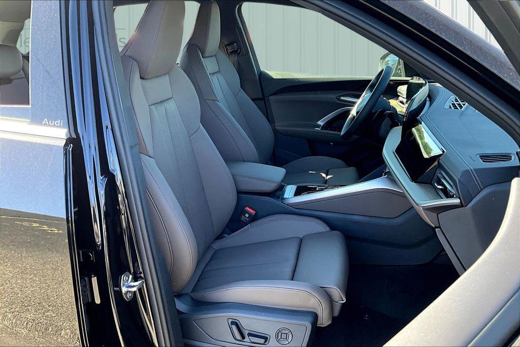 new 2025 Audi Q5 car, priced at $60,630