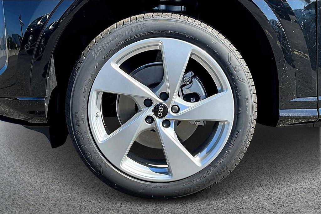 new 2025 Audi Q5 car, priced at $60,630
