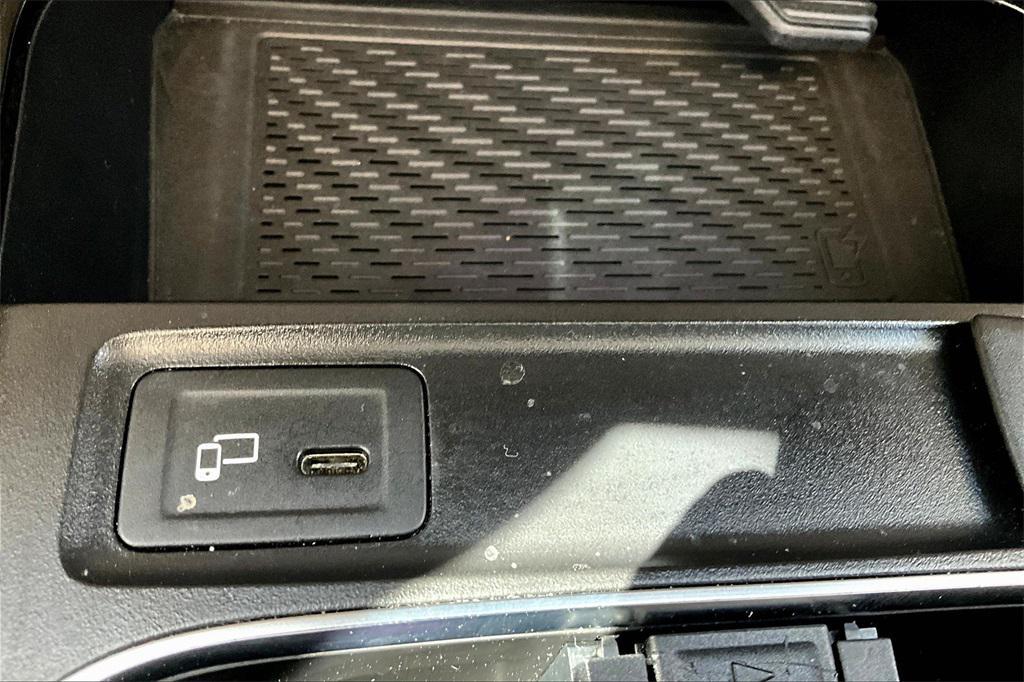 used 2023 Mercedes-Benz GLB 250 car, priced at $32,849