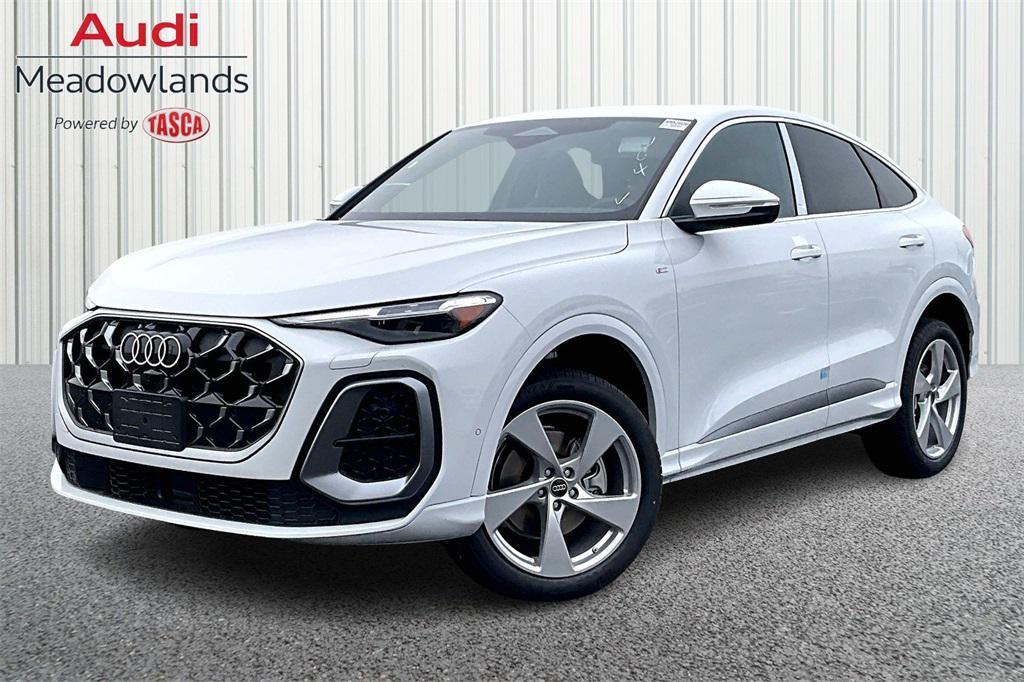 new 2025 Audi Q5 car, priced at $62,730