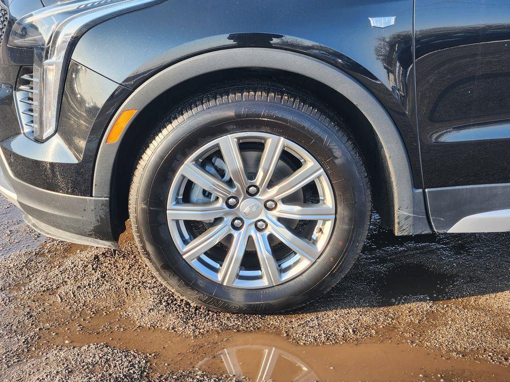 used 2023 Cadillac XT4 car, priced at $26,450