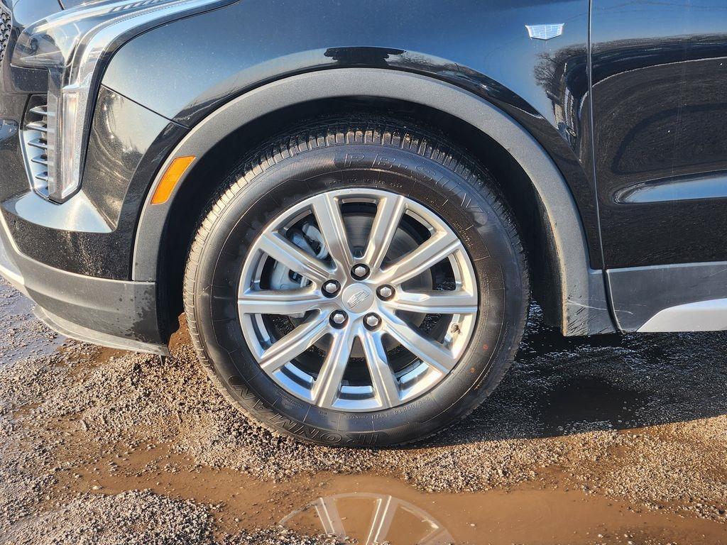 used 2023 Cadillac XT4 car, priced at $26,450