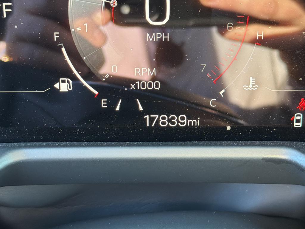 used 2025 GMC Acadia car, priced at $37,900