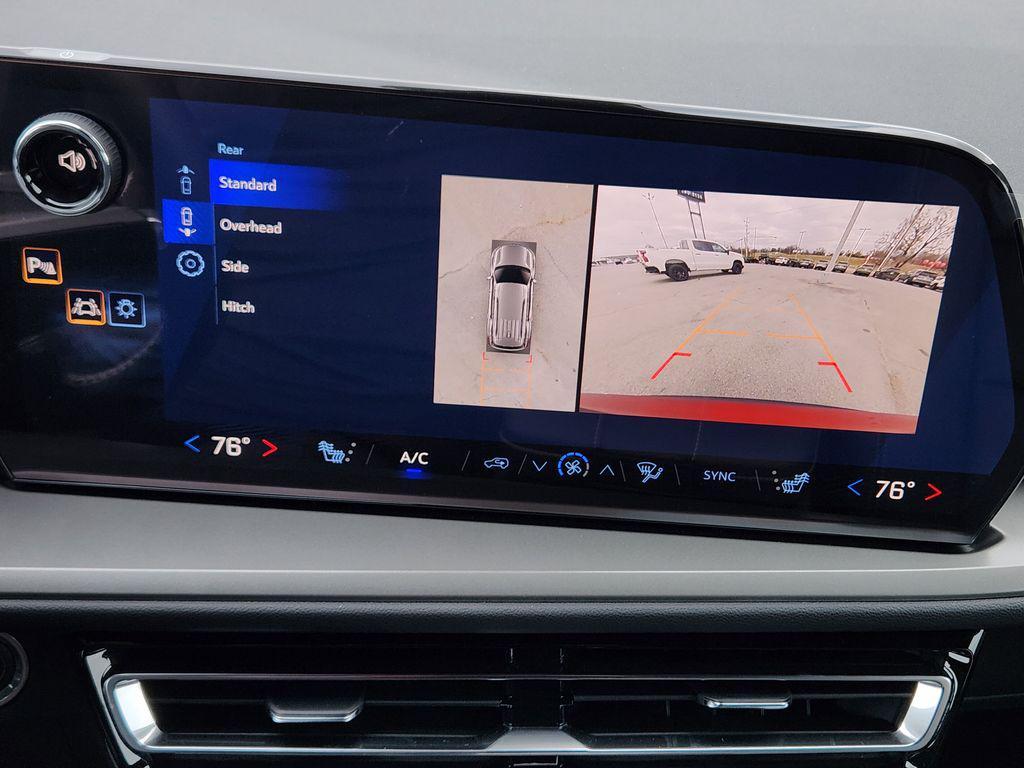 new 2026 Chevrolet Traverse car, priced at $43,980