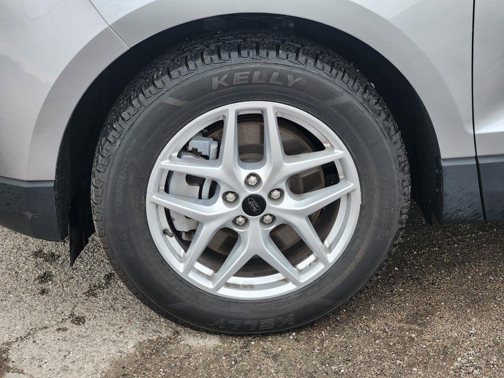 used 2024 Ford Edge car, priced at $26,980