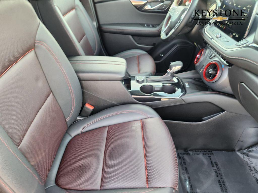 used 2025 Chevrolet Blazer car, priced at $35,301