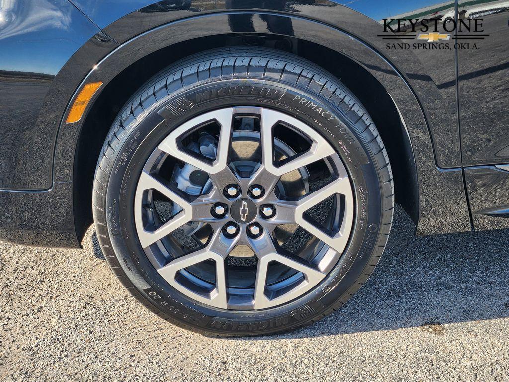 used 2025 Chevrolet Blazer car, priced at $35,301