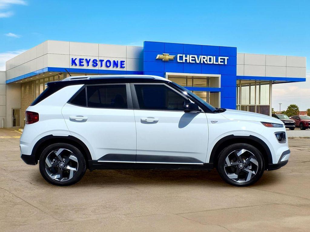 used 2025 Hyundai Venue car, priced at $23,395