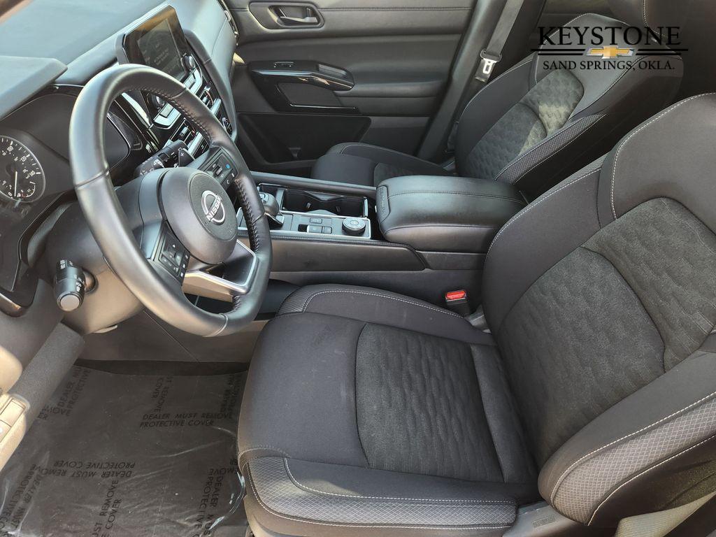 used 2025 Nissan Pathfinder car, priced at $35,500