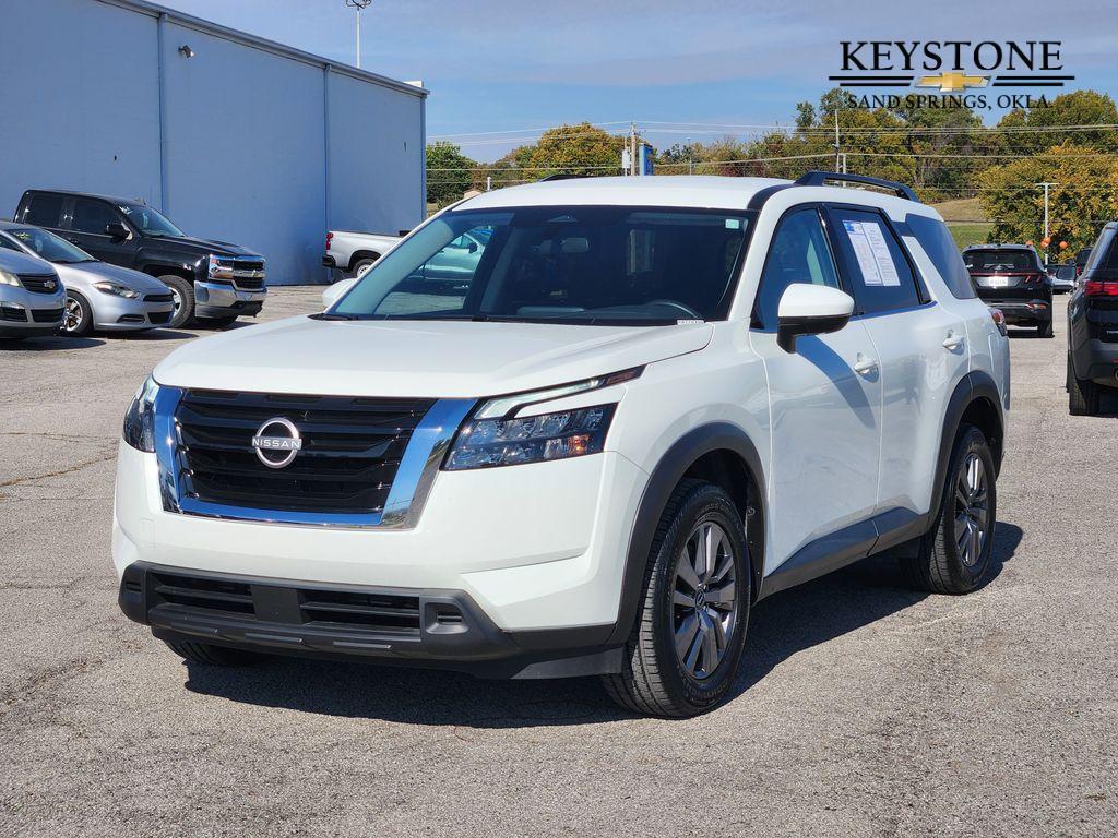 used 2025 Nissan Pathfinder car, priced at $35,500