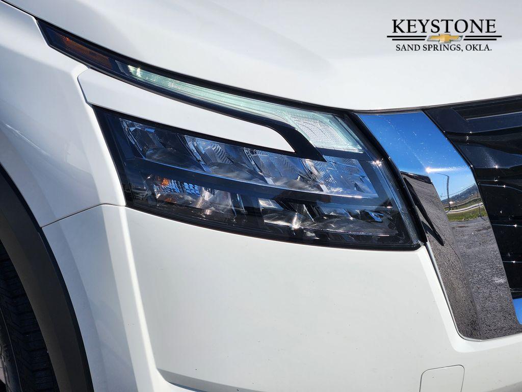 used 2025 Nissan Pathfinder car, priced at $35,500