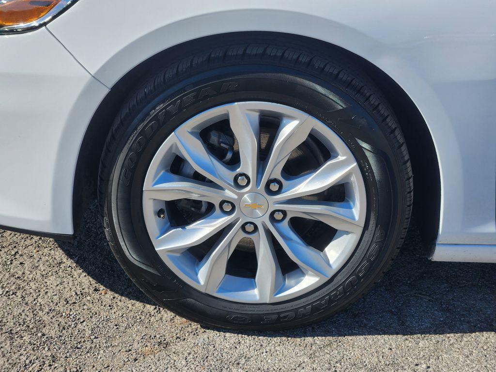 used 2024 Chevrolet Malibu car, priced at $20,200