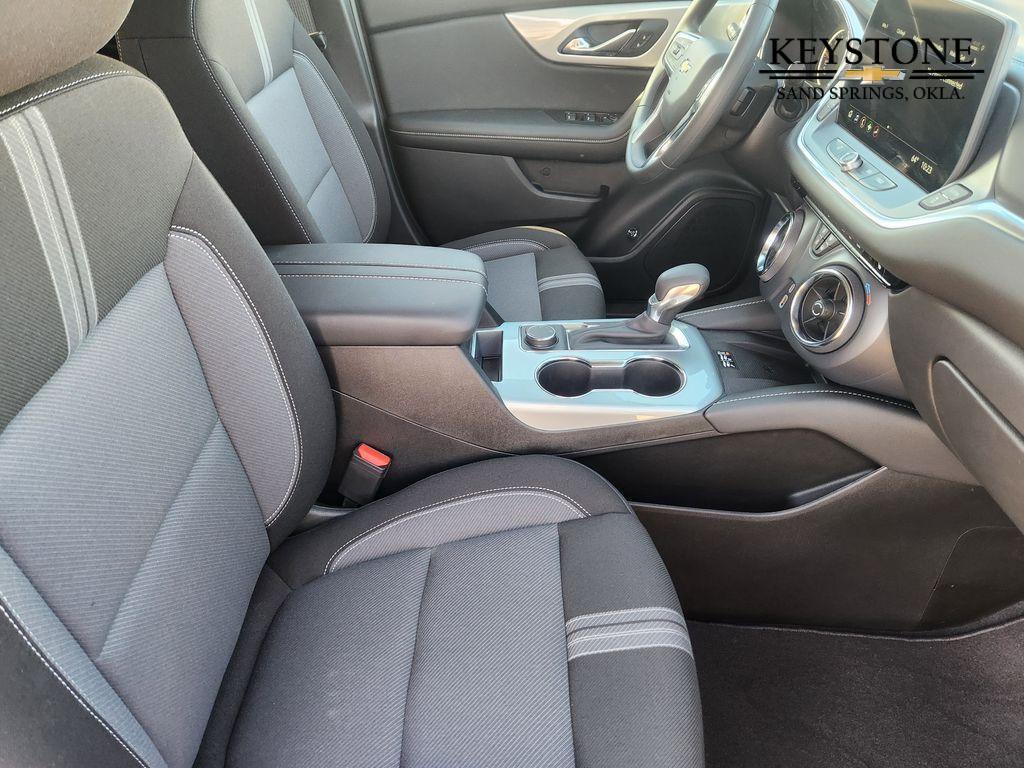 used 2025 Chevrolet Blazer car, priced at $34,131