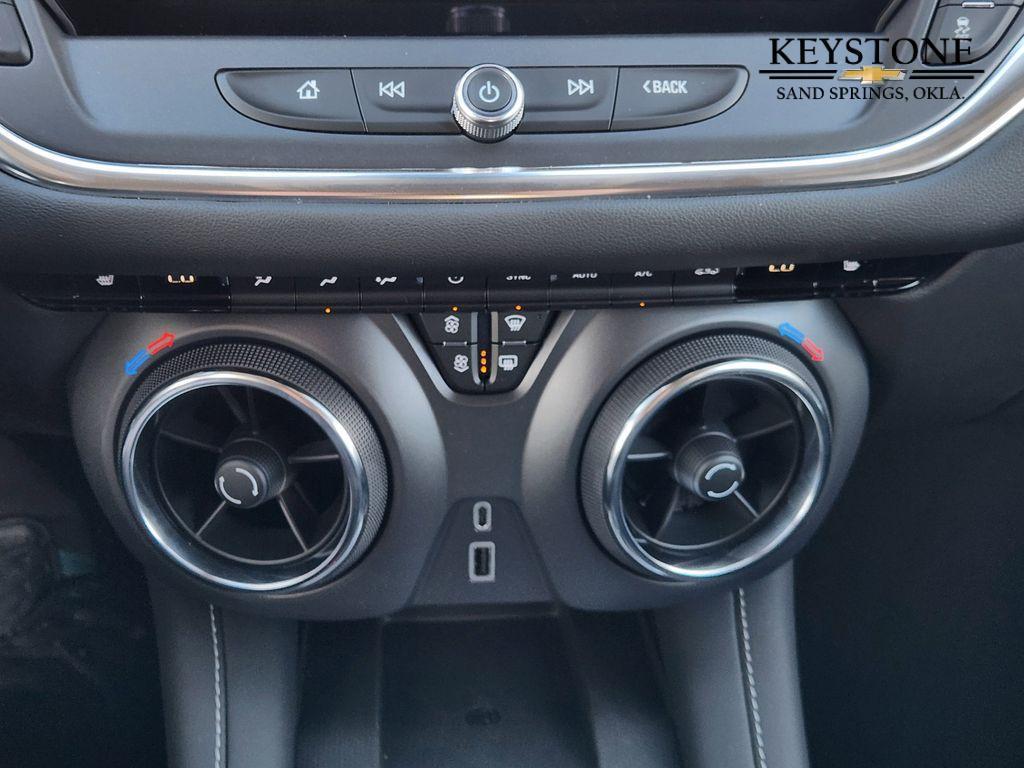 used 2025 Chevrolet Blazer car, priced at $34,131